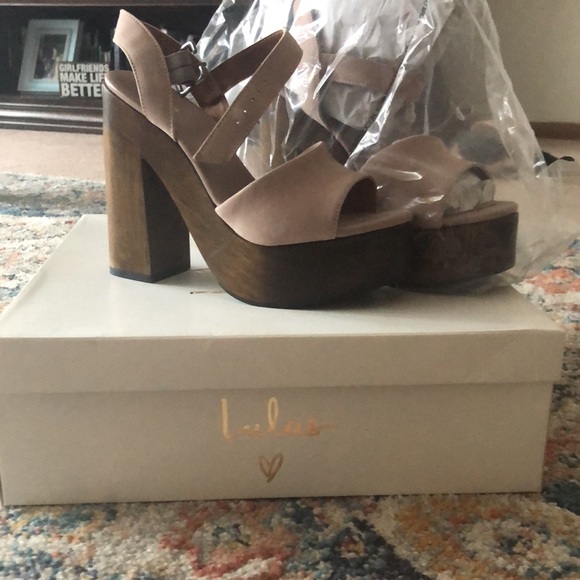 Lulus - Picture 3 of 3